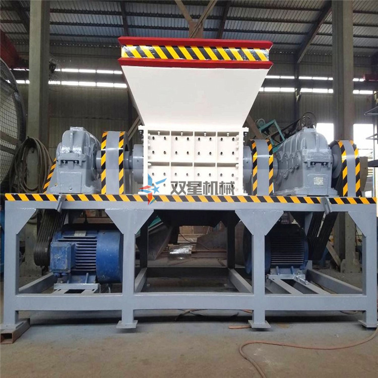 易拉罐撕碎機設(shè)備成為新一代市場寵兒